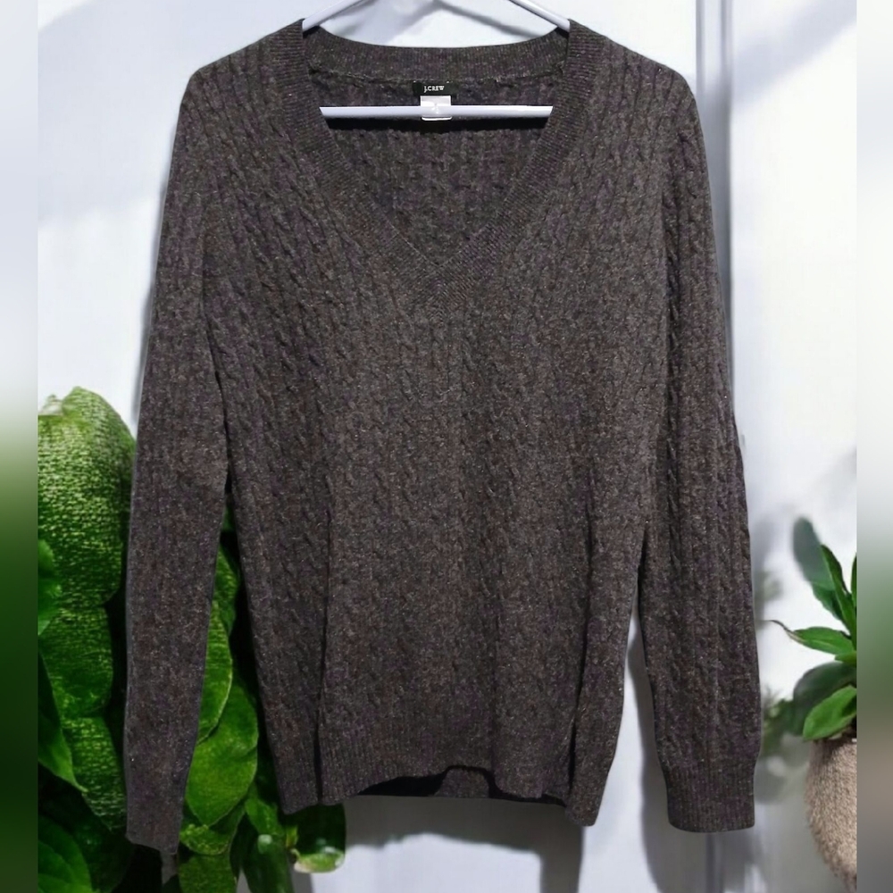J. Crew Wool Cashmere Nylon Cableknit Grey Vneck Sweater Womans size Medium